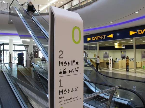 标识生产厂家：商场标识分为这四大类
