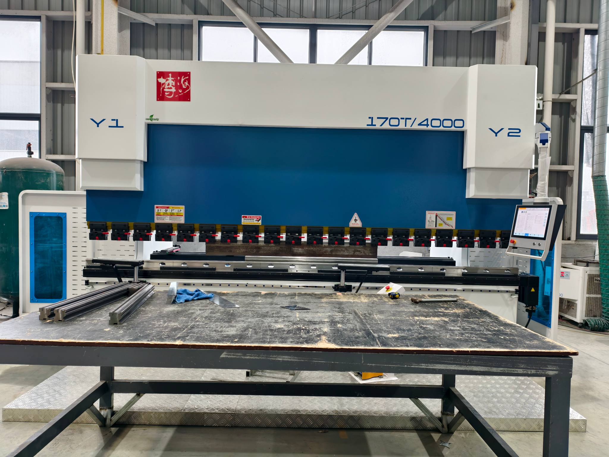 千帆标识--全自动补偿折弯机设备