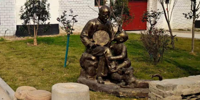 <i style='color:red'>景观雕塑设计</i>：人物雕塑的发展历程