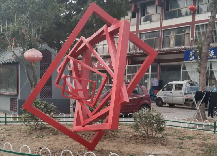 徐州雕塑厂家分享：不锈钢雕塑有哪些应用范围